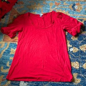 Red Old Navy belled sleeve t-shirt